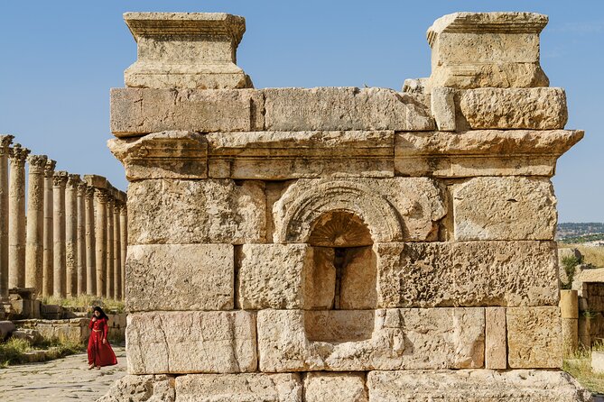 Private Half Day Tour in Jerash From Amman - Jerash ruins time: Oval Plaza, Artemis Temple, and Hadrian’s Arch