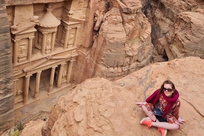 Private Indiana-Jones Archeological Trail Tour - Stop 3: Street of Facades and the tombs carved into the cliff