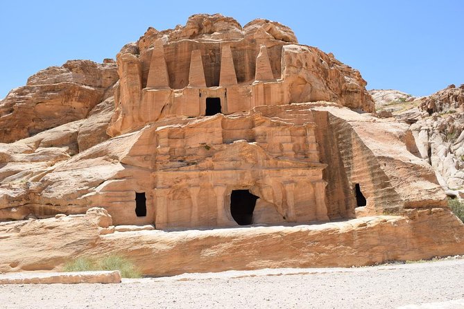 Private Petra and Little Petra Round-Trip Transfers from Amman - The 7am Pickup, Then a Calm Ride to the Petra Area