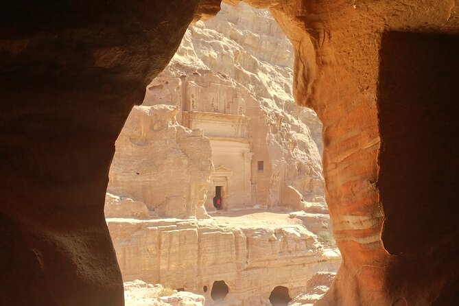 Private Petra Back Entrance Tour with Guide . - The Monastery climb at Al Dayr: hard work, big rewards