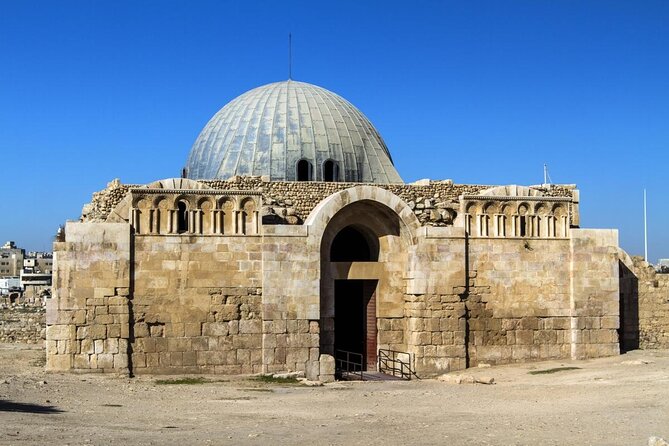 Private Petra Day Trip Including Amman Sightseeing from Amman - Entering Petra through the Siq, plus the horse ride option