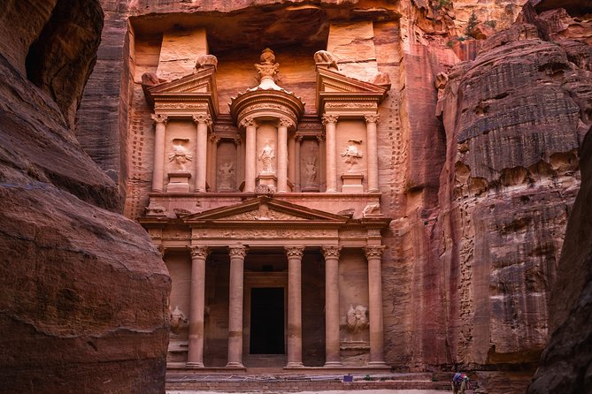 Private Petra Day Trip Including Little Petra from Amman - Entering Petra via the Siq, with the first big wow
