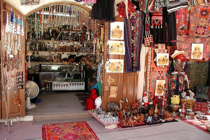 Private Shopping Experience - Entrance Fees and Short Sight Stops, How They Fit Together