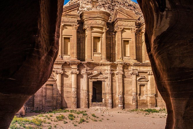 Private Short Tour: 2 Days Madaba, Mt Nebo, Dead Sea, Petra from Amman - Getting there smoothly from Amman: pickup windows and vehicle comfort