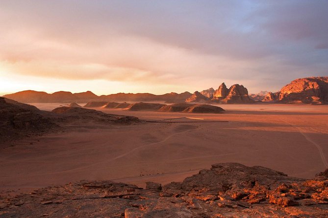 Transportations around Jordan | The Jordanian Mappers - Airport to Amman to Petra: How to Use This Service Without Overthinking