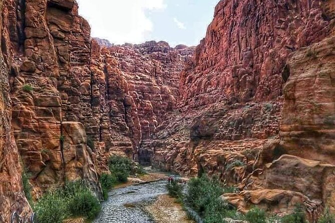Wadi Al Mujib Adventures From Amman, QAI Airport, Deadsea or Madaba - The wet water route, what you should actually expect underfoot