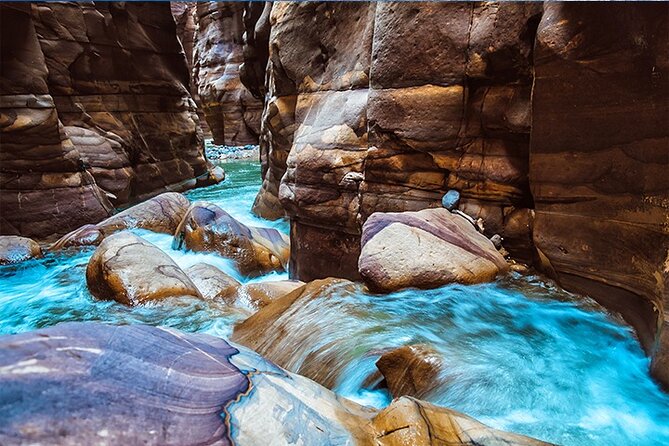 Wadi Mujib Siq Trail Hiking Experience from Dead Sea - Entering the Siq Trail, the canyon walk that gets physical