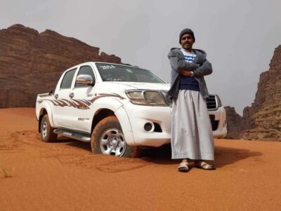 2-Hour Jeep Tour with Bedouin Tea