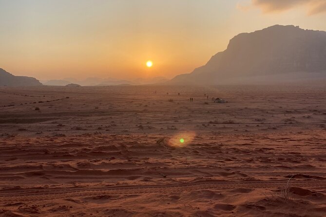 Wadi Rum 4-Hour Sunset Tour - Wadi Rum Desert Highlights - Stop 1 in the village: get oriented before the real desert starts