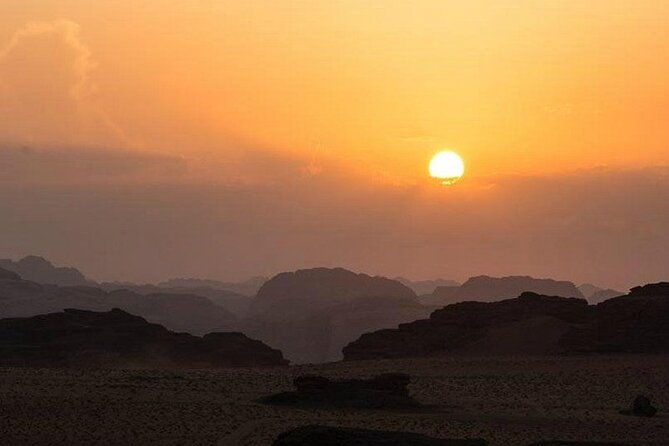 Wadi Rum 4-Hour Sunset Tour - Wadi Rum Desert Highlights - Al Ramal red sand dune: the climb that rewards you fast