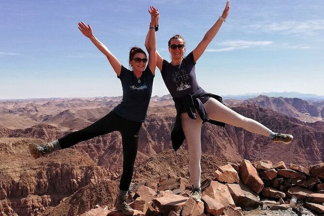 Wadi Rum Mountain Hike: Umm Ad Dami, highest point of Jordan + Jeep tour & Lunch - The climb up Umm Ad Dami, with a Bedouin guide’s pace