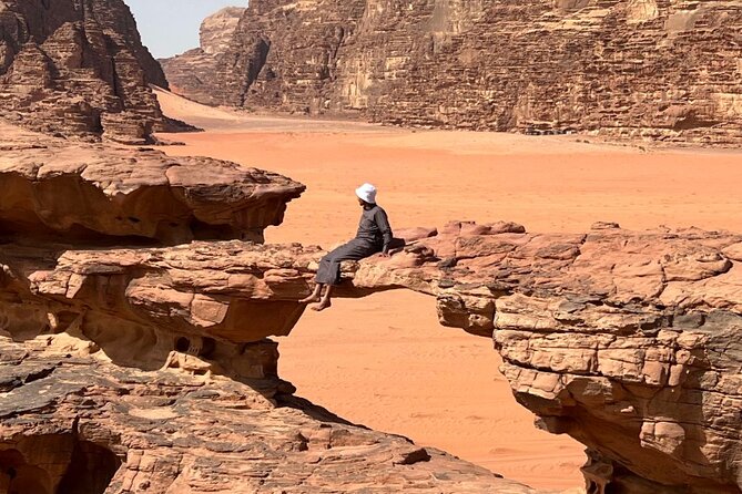 Wadi Rum Short Tours - Khazali Canyon inscriptions and what Nabatean marks tell you