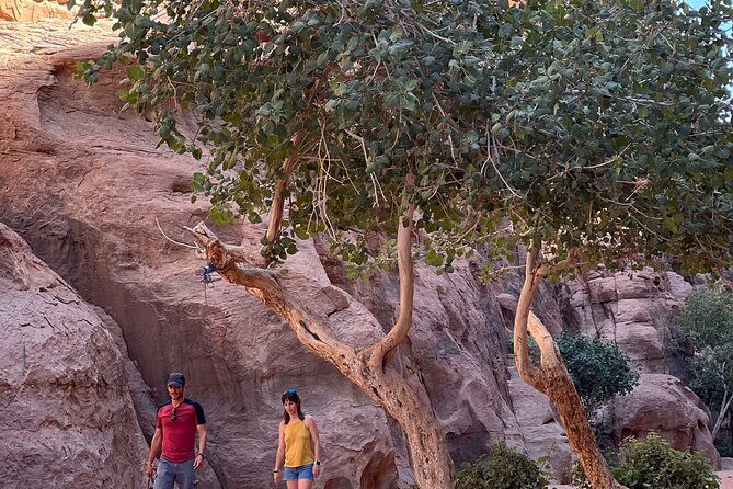 Wadi Rum Short Tours - Little Rock Arch for panoramic views and a calmer finish
