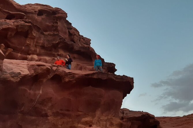 wadirum bedouintrips 4 hours - Tea at sunset, when the desert finally feels calm